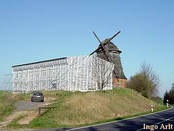 Windmhle Bad Slze - Sanierung der Kornspeicher hnlich der Reichstagsverhllung - 2007