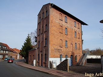 Motormhle Gadebusch - Mhlengebude als Wohnhaus heute