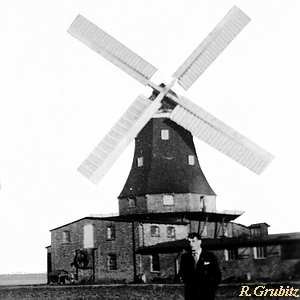 Windmühle Goldberg - Mühle in alter Pracht mit Wind in Betrieb - 1930