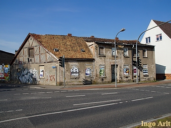 Tierarztpraxis Alte Mühle Güstrow - abgerissenen Wohngebäude gegenüber