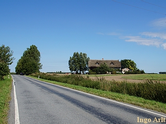 ehemalige Motormhle Luttow - Standort in freier Landschaft