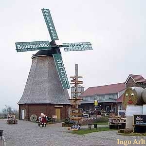 Windmhle in Rostock die Kstenmhle - Karls Erdbeerhof 2003